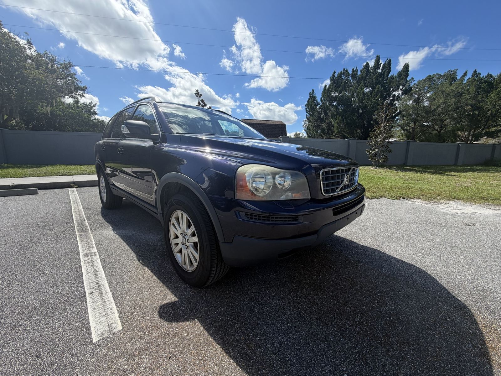 Vehicle photo 5