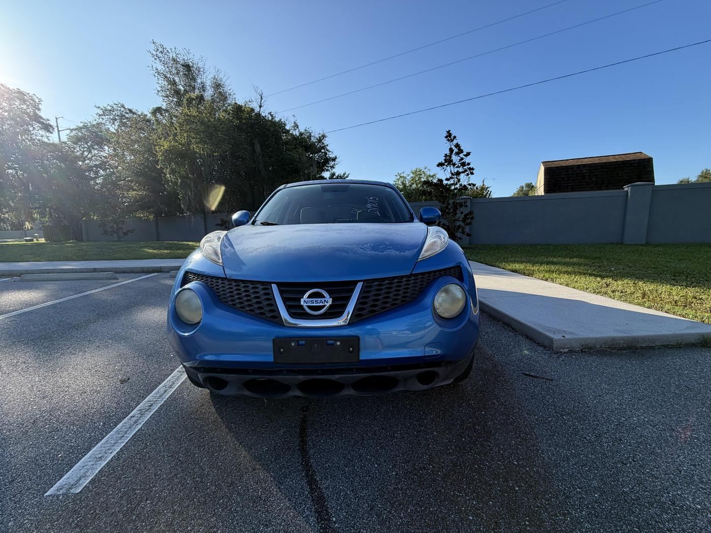 Vehicle photo 2